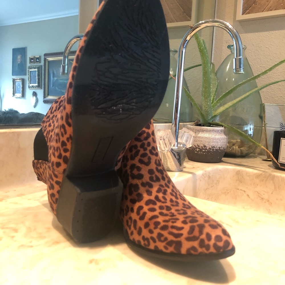 Booties - Picture 3 of 4